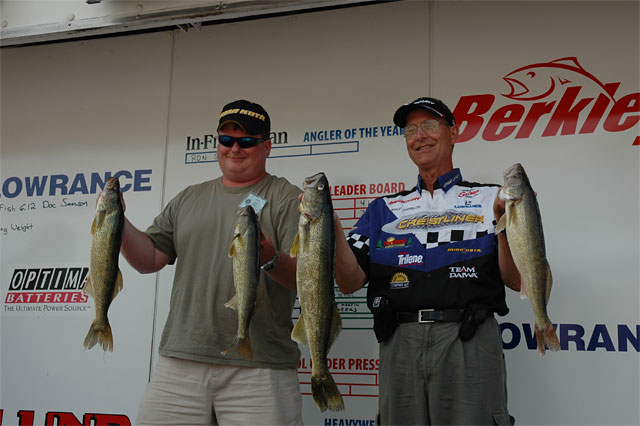 E358ADDC-A8CE-4F6E-9D7F-98A1A63048CE