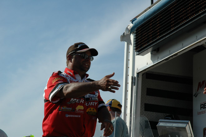 E36883C8-0B10-4505-8746-E83F32D34D95