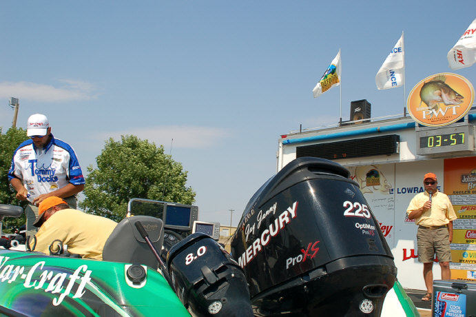 E37FA36E-2642-4167-8A72-2B4263392C0B