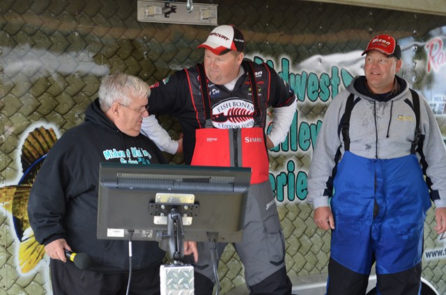 E39734D1-9004-43A8-BA52-C0874FB9AC47