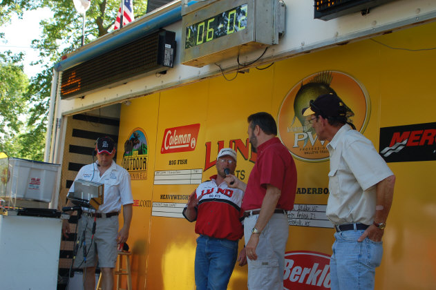 E3B782F4-DAB4-4F83-824D-55FD4165109A