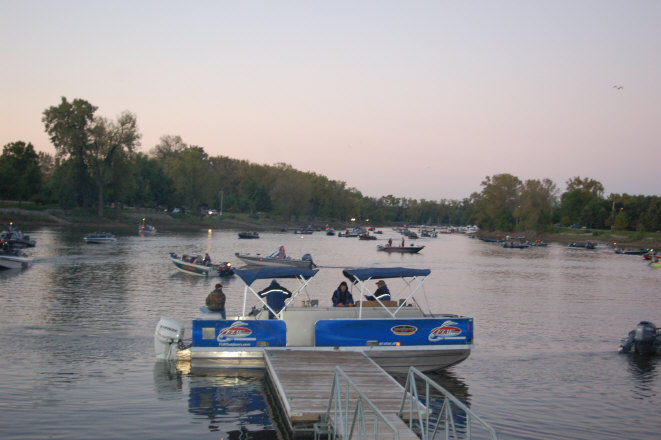 E47EEE09-898B-4FCE-A357-C60A7AD54B15