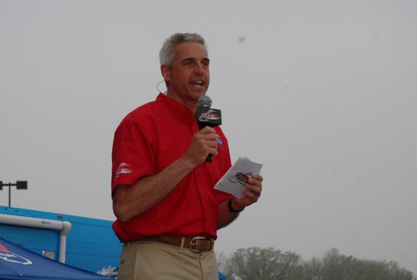 E4865E71-62AC-4E24-9142-75AEA87EC144