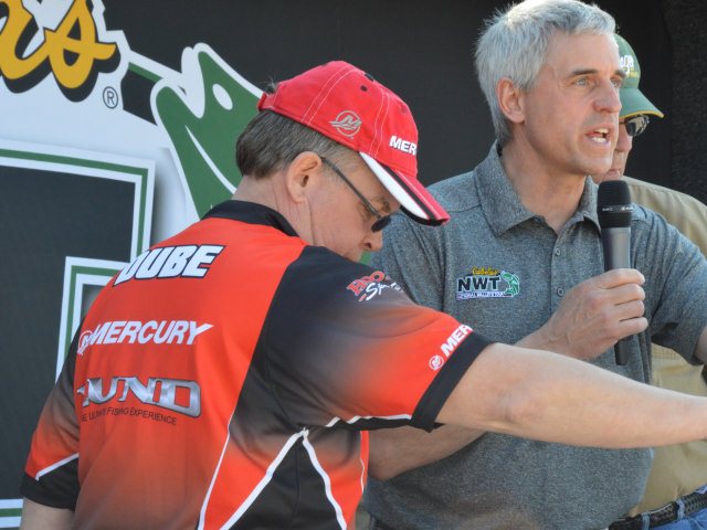 E4A1E14B-B5BF-494A-9957-F06CBA1041DB