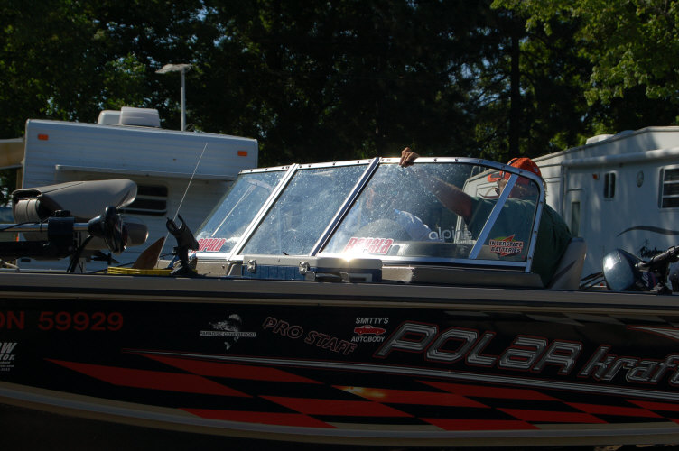 E4C46EFC-5633-4816-A5F1-73ED6B29644F