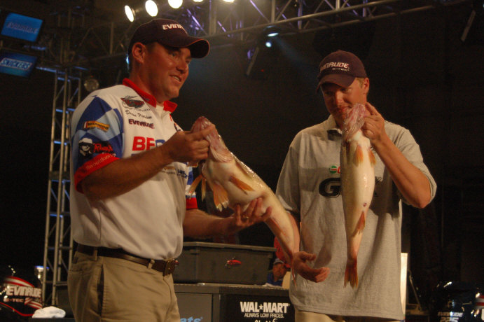 E4EDA165-6729-4B36-86C0-8D7625F98EA4