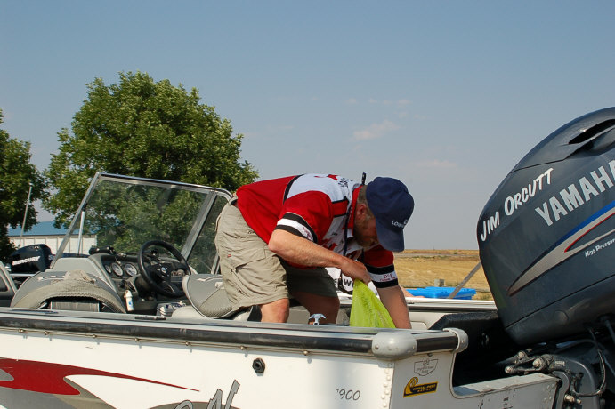 E51B3B94-9DC5-4614-97E4-3A61A47AB5F7