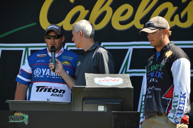 E53DA9FA-6E3F-47AB-8666-4921509655C4