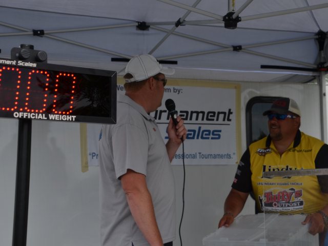 E53F5CFD-4E65-446D-9286-BD7BA026C5D4