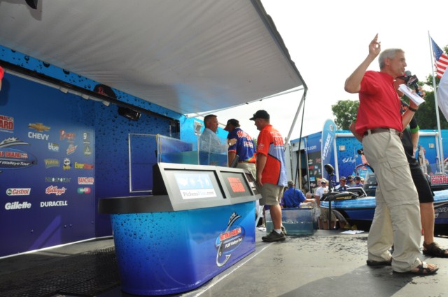 E55D0EAE-9F7F-4229-A77E-6A69C8E91936