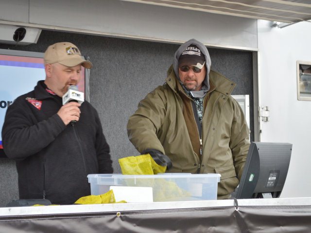 E57D7DFD-7C8D-4AAB-9BDA-8B5E593BBD7D