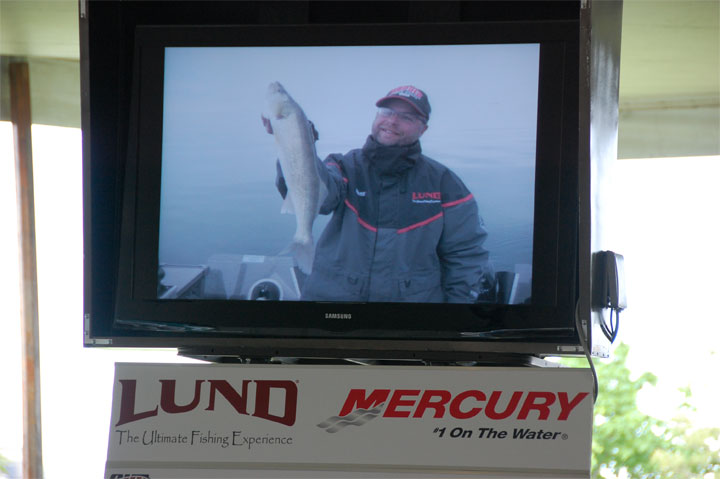 E59EFAB7-5828-401C-BFF9-0283FEECE2ED