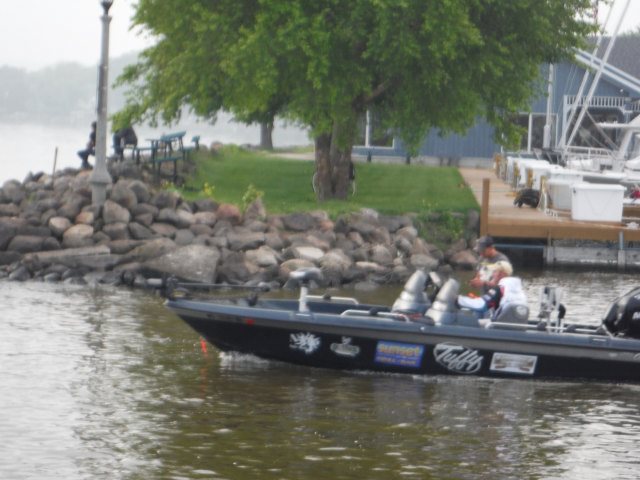 E5D9D45B-9704-484E-9E47-715FD3B94CBB