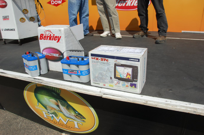 E610D13A-A34C-4AC0-BAAB-E43205B3DB14