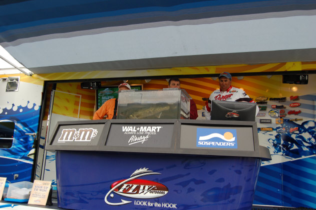 E61494F3-1584-4D7E-B6BE-0FF0AC835282