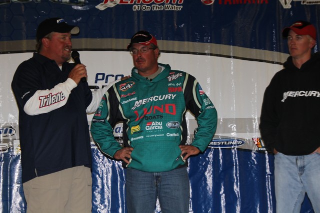 E61FE873-F229-4967-B98A-1FBCBD813BC1