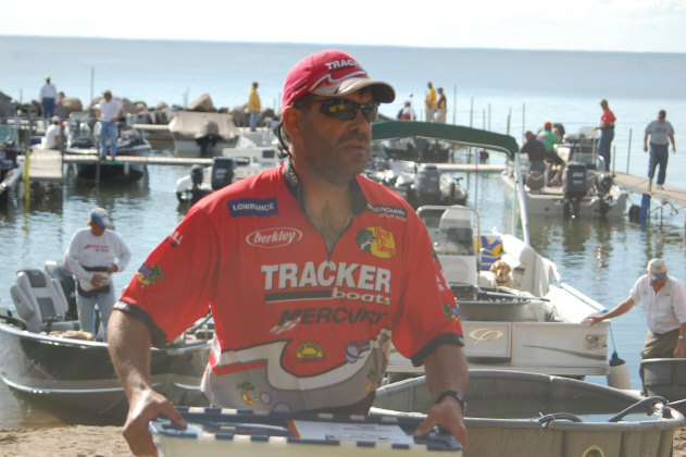 E6272C1A-7C20-405B-8E79-2A8903059222