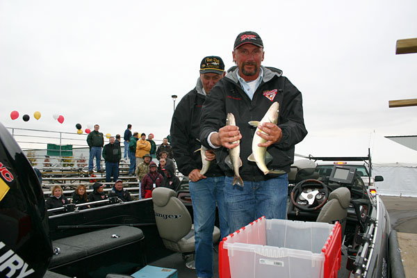 E63DBD7D-2E0F-420B-B430-D5F8BC376C4B