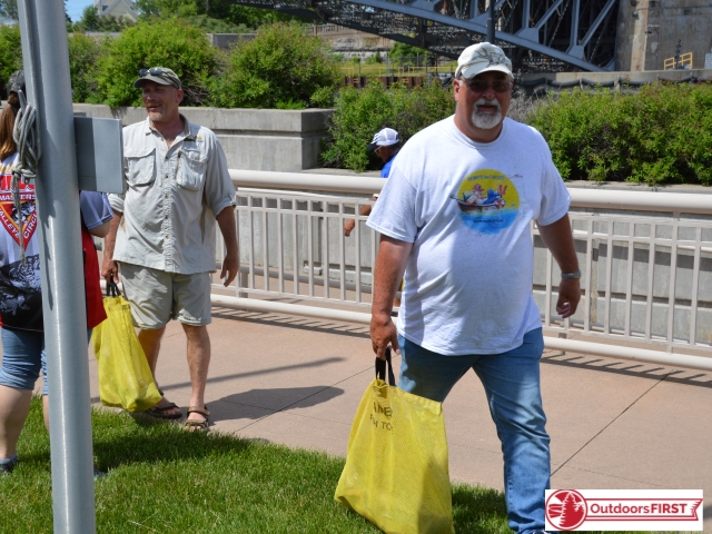 E65533A0-FDBC-4403-90F4-D252FC7C438E