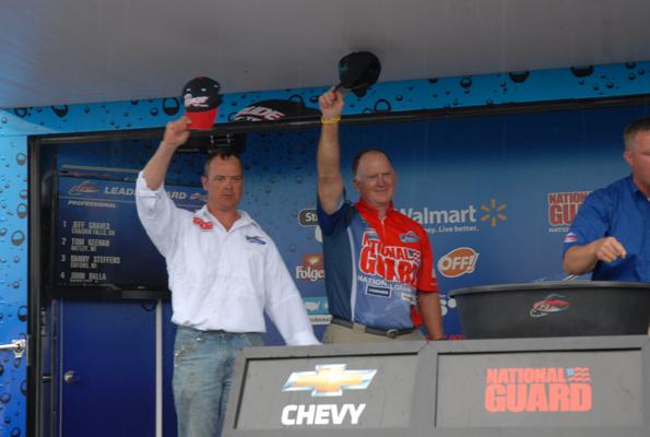 E66433BA-EB63-483F-922E-50EC8BE479FB