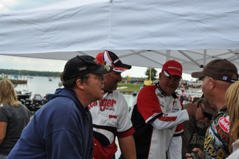 E6727827-E604-48FA-8C57-B2F594FBD9C5