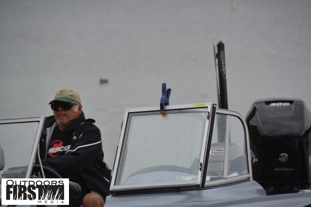 E6963B31-2B06-4043-9643-55E74FE50199