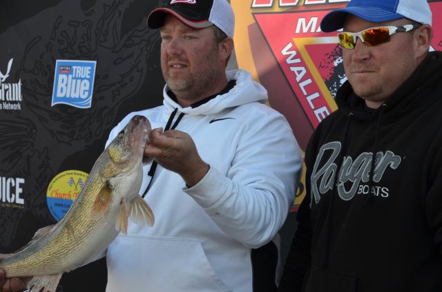 E6B8BC09-0A5F-4F34-AD5A-75D9DF88CE2F