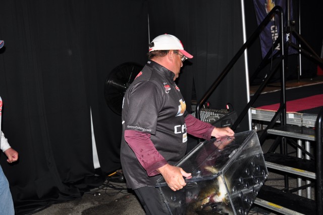 E6FC167B-F312-4282-8F70-B3271730775E