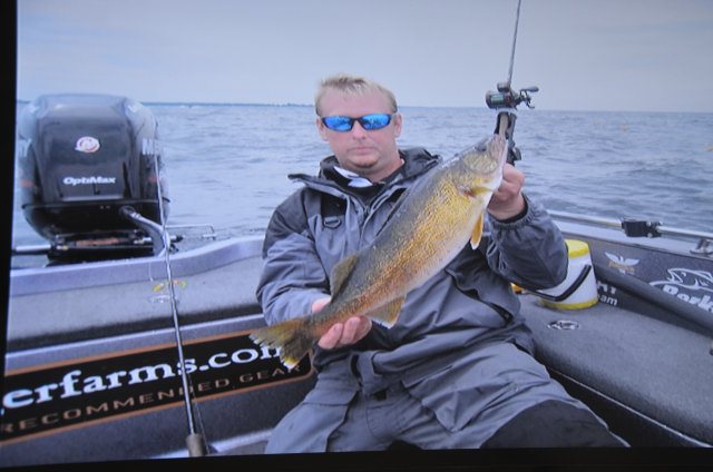 E7198420-AA8F-4F23-A2D3-A3B7E0F232FC