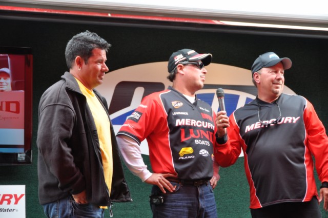 E71EC915-C439-4996-803E-84527F0AD938