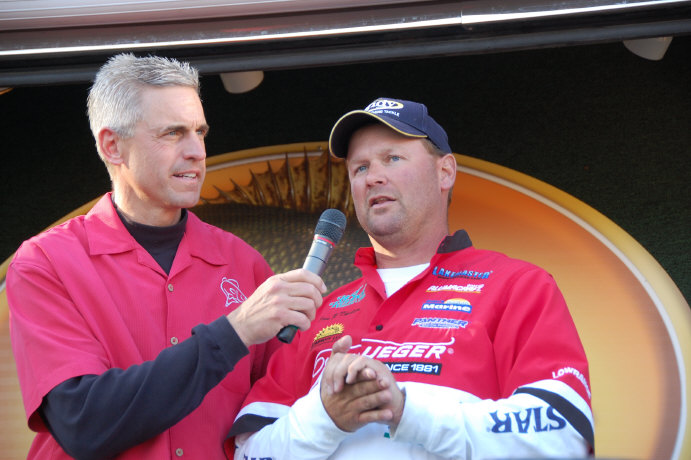 E7326EFE-F5DB-4722-B801-EDFDB46A0FD1