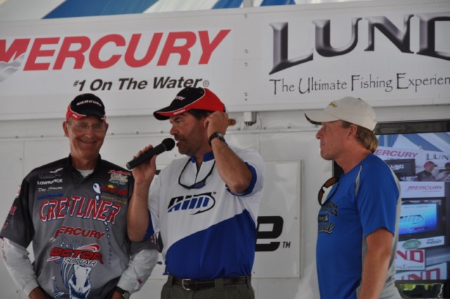 E74F838F-38E4-4E0B-AD68-C0AAD4028CFE