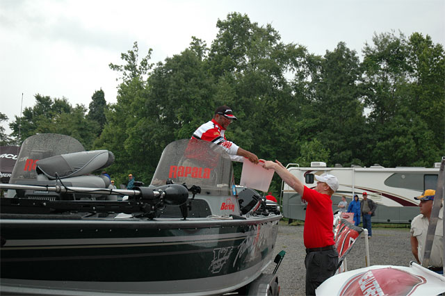 E752AA67-CD86-4B7F-89A7-50531FCD7F61