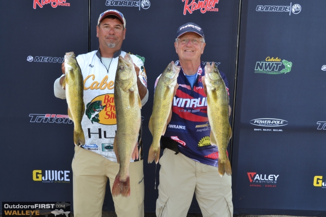 E7A3D383-A9FB-409C-8A69-F8D510CA2117