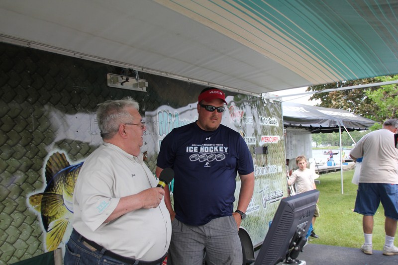 E7C8F6B1-6965-49A2-BAC7-246282C52BAE