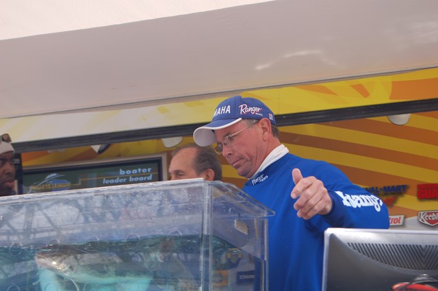 E7E28E83-9D73-4B4B-8900-90FBE0F0AD0E