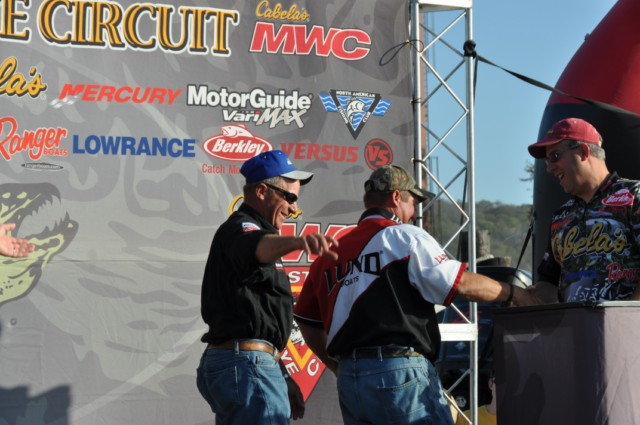 E7E85539-CF32-419B-BF88-45B1319D9254