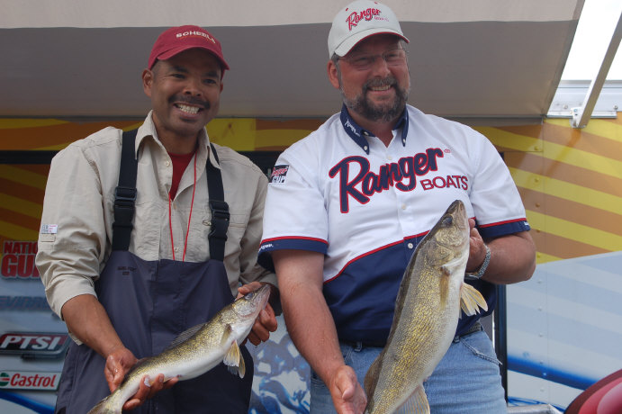 E7F2B0B4-3104-450D-9568-042379E17DBD