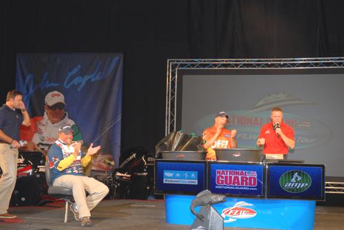 E7F57FED-B70A-4940-B975-C5738255C9BD