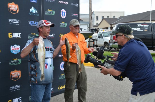 E800E243-F5FC-4D7D-8636-1C5D2C88C1FE