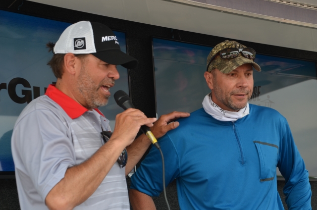 E812431F-FB94-4945-872A-93F2F10EE648