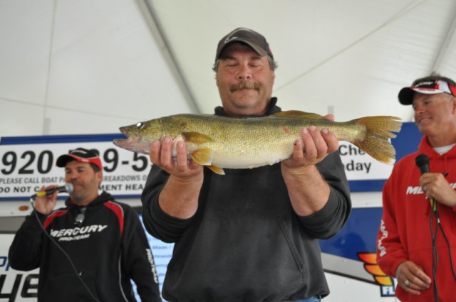 E81BFC73-6FD1-4330-AD5B-69AAC6E313BF