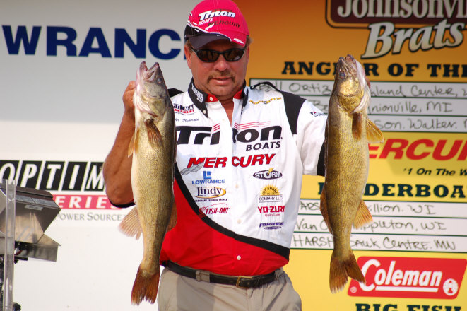 E82B00B3-4C4A-4343-8F01-62D8C828E819