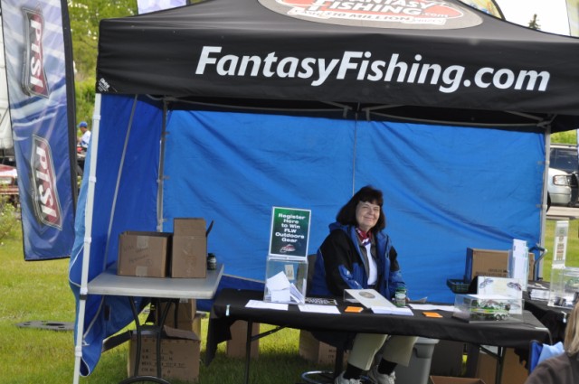 E82CE684-9BF7-453A-B378-39CF28739E7D