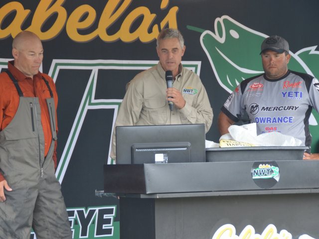 E830313A-2BE4-45B6-A400-62ACB37D7A71