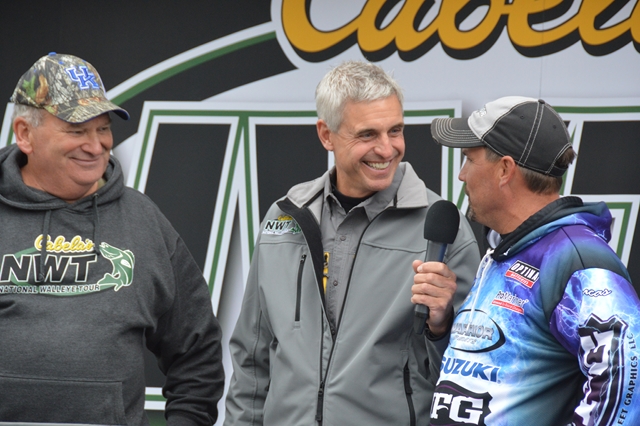 E83F00D6-E4EA-474D-BB31-C30247D8185D