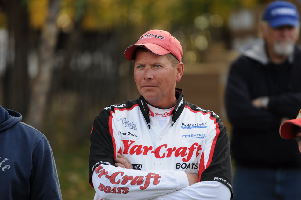 E8503833-062A-4572-A3B1-1B63A7A07D43