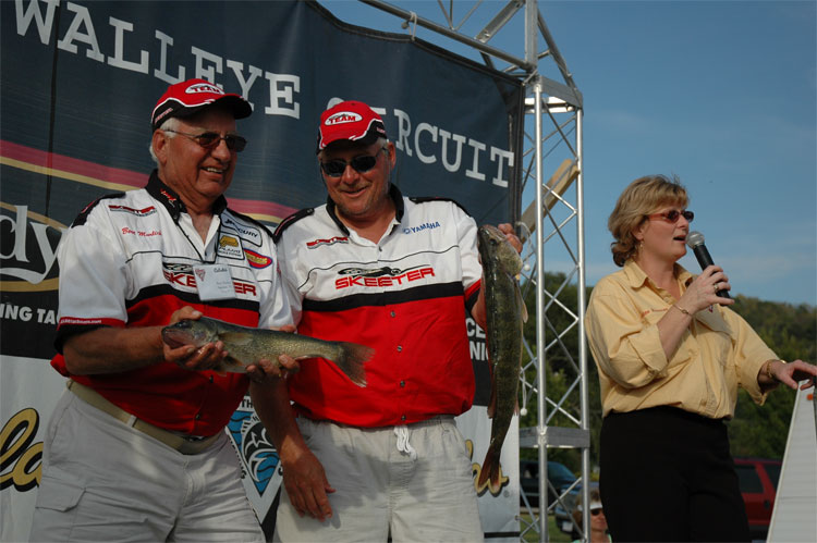 E893A2BF-4959-4A5E-990A-0FD4CE1CE279