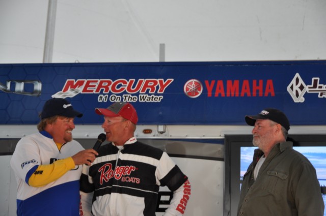 E8FC1235-32D2-4C1B-AFA1-FF78A4E2439B