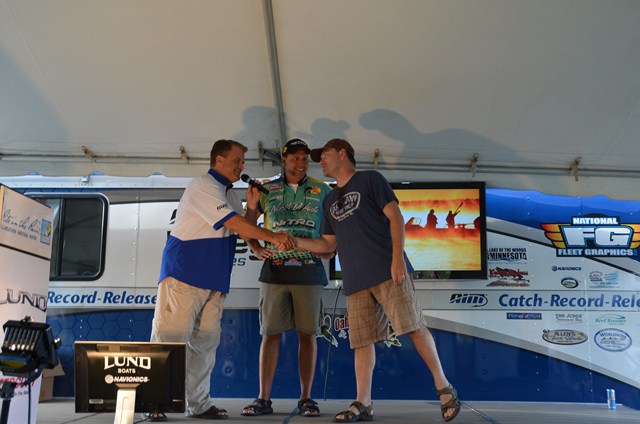 E9031A17-AAFF-4A89-AA88-9B24403033D1